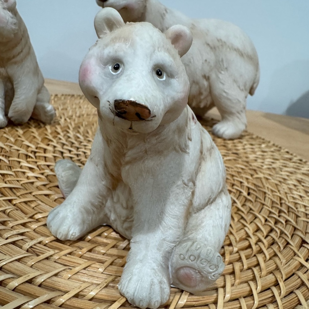 Polar Bear Family Figurines - VTG - Picture 11 of 15